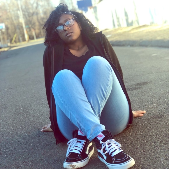 Meet your Posher, Jaziah - Picture 1 of 1